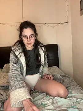 Lunaabbey online show from 03/29/26, 09:16