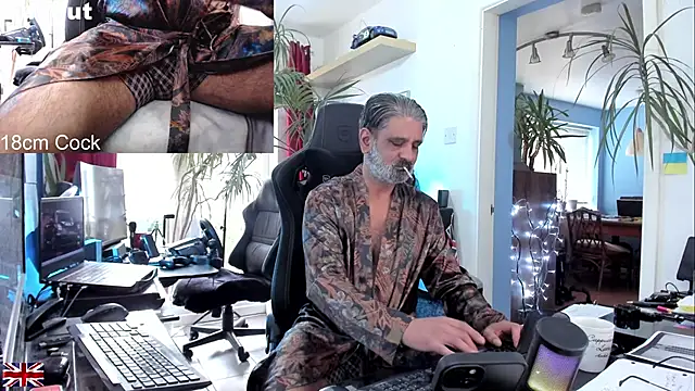 OnlineBossUK online show from 10/05/25, 04:31