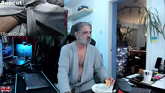 OnlineBossUK online show from 11/06/25, 05:28