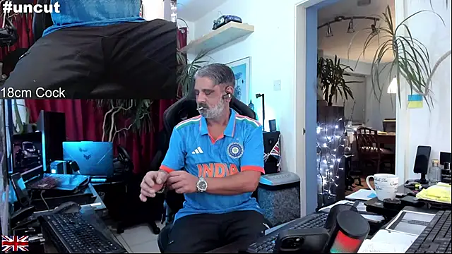 OnlineBossUK online show from 10/22/25, 07:02