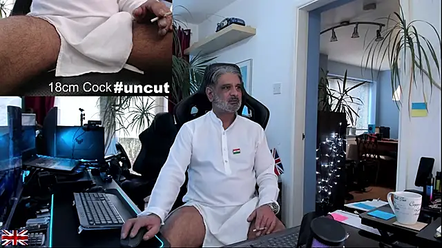 OnlineBossUK online show from 12/22/25, 02:17