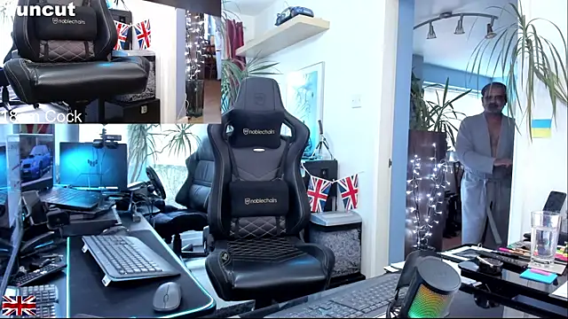 OnlineBossUK online show from 11/30/25, 03:13