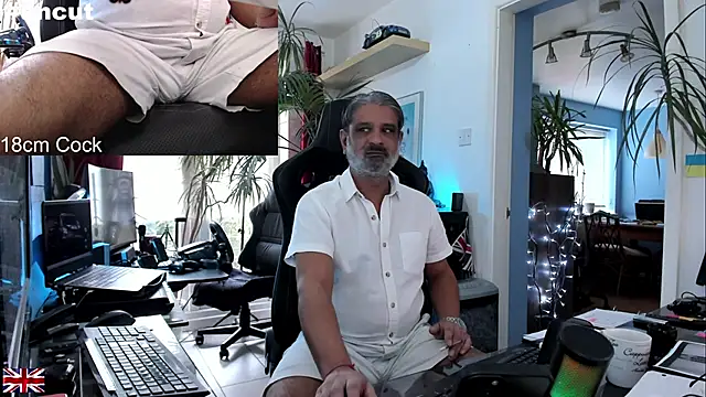 OnlineBossUK online show from 10/04/25, 01:34