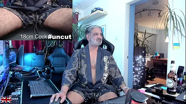 OnlineBossUK online show from 12/22/25, 12:11