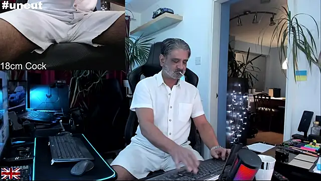 OnlineBossUK online show from 11/24/25, 06:19