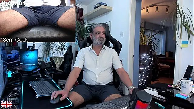 OnlineBossUK online show from 12/04/25, 03:00