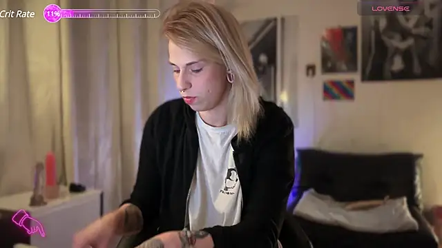 Snapshot of Mannarie_Madsinn chatting on 12/08/24, 12:24 Mannarie Madsinn online show from 12/08/24, 12:24