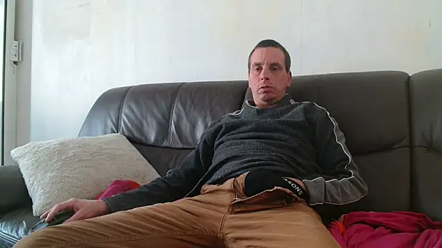 cloupefun online show from 10/19/25, 01:58