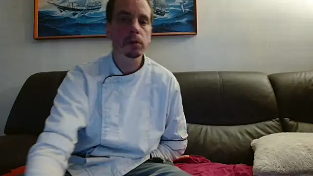 Snapshot of cloupefun chatting on 02/12/26, 07:30 cloupefun online show from 02/12/26, 07:30