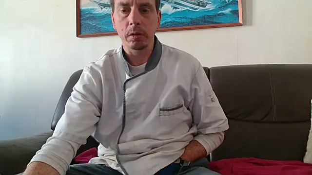 Snapshot of cloupefun chatting on 02/07/26, 01:30 cloupefun online show from 02/07/26, 01:30