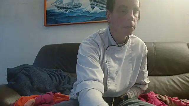 Snapshot of cloupefun chatting on 02/23/26, 07:31 cloupefun online show from 02/23/26, 07:31