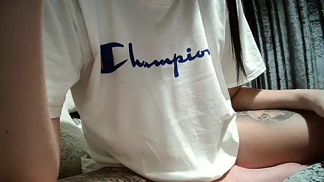 AaliyahLux online show from 12/22/25, 08:53