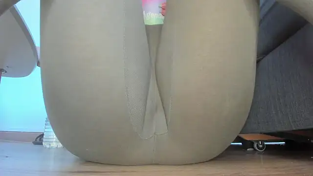 Squirtlady38 online show from 07/04/26, 08:21