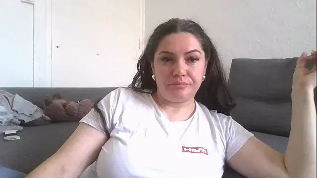 Snapshot of Squirtlady38 chatting on 10/10/25, 11:55 Squirtlady38 online show from 10/10/25, 11:55