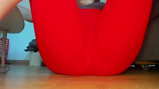 Squirtlady38 online show from 06/15/26, 10:04