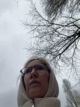 Snapshot of angelmommu chatting on 02/17/26, 07:49 angelmommu online show from 02/17/26, 07:49