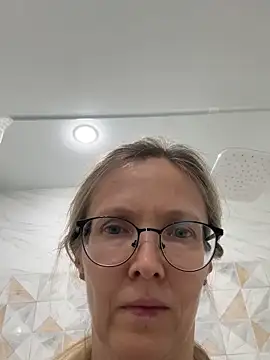 angelmommu online show from 04/04/26, 07:37