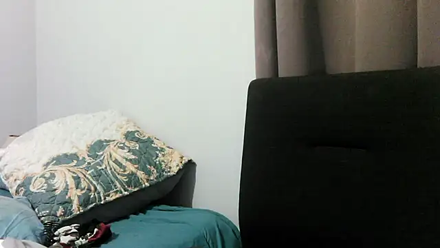 Snapshot of COOKIECANDY chatting on 11/17/25, 04:44 COOKIECANDY online show from 11/17/25, 04:44