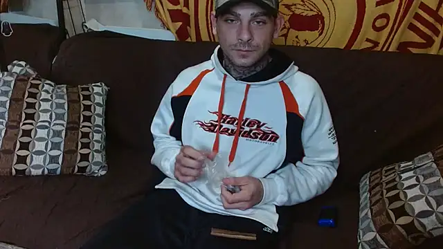 Snapshot of DADDY_KANE8--- chatting on 02/16/25, 06:21 DADDY KANE8--- online show from 02/16/25, 06:21
