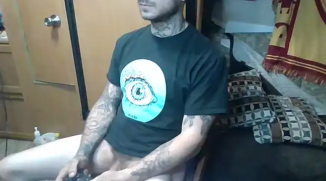 Snapshot of DADDY_KANE8--- chatting on 03/02/25, 12:42 DADDY KANE8--- online show from 03/02/25, 12:42