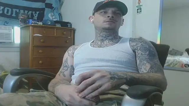 Snapshot of DADDY_KANE8--- chatting on 06/11/26, 04:37 DADDY KANE8--- online show from 06/11/26, 04:37