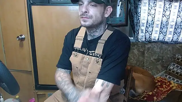 Snapshot of DADDY_KANE8--- chatting on 03/04/25, 07:32 DADDY KANE8--- online show from 03/04/25, 07:32