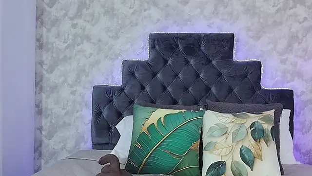 elizabeth coleman online show from 04/08/26, 09:49