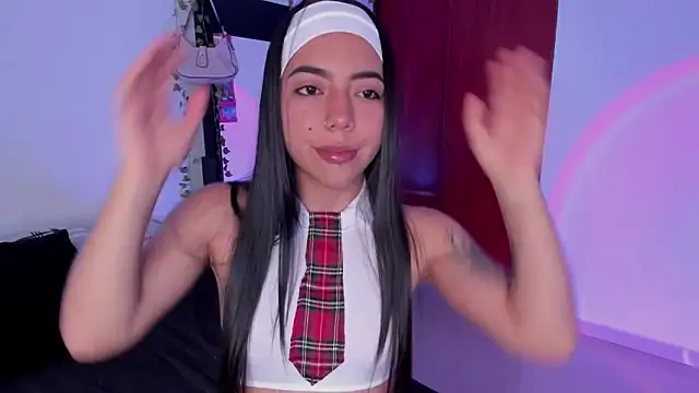 little kayla  online show from 03/31/26, 09:39