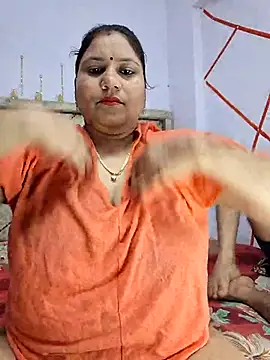 MOM-SUN-COUPLE online show from 03/05/25, 04:57