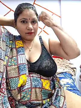 MOM-SUN-COUPLE online show from 02/15/25, 09:27