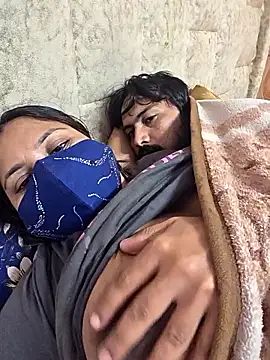 MOM-SUN-COUPLE online show from 10/06/25, 04:41