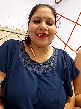 MOM-SUN-COUPLE online show from 02/24/25, 05:42