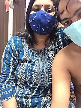 MOM-SUN-COUPLE online show from 09/12/25, 04:51
