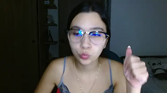mia  lopez  online show from 03/13/26, 01:54