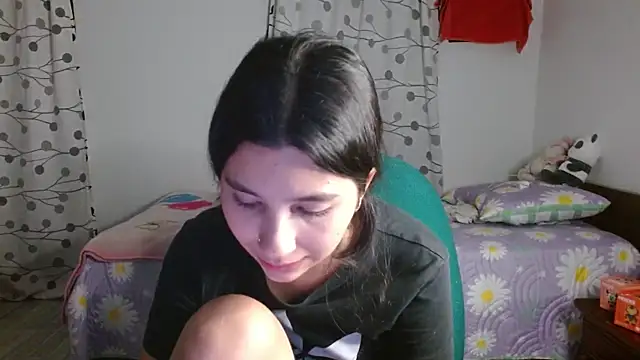 Snapshot of mia__lopez_ chatting on 02/27/25, 04:13 mia lopez online show from 02/27/25, 04:13