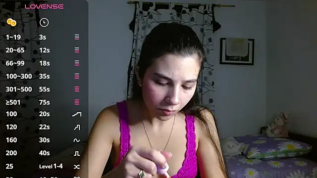 Snapshot of mia__lopez_ chatting on 02/07/25, 11:24 mia lopez online show from 02/07/25, 11:24