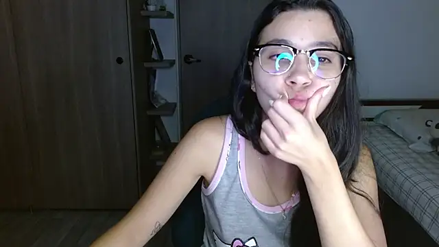 mia  lopez  online show from 04/03/26, 04:19