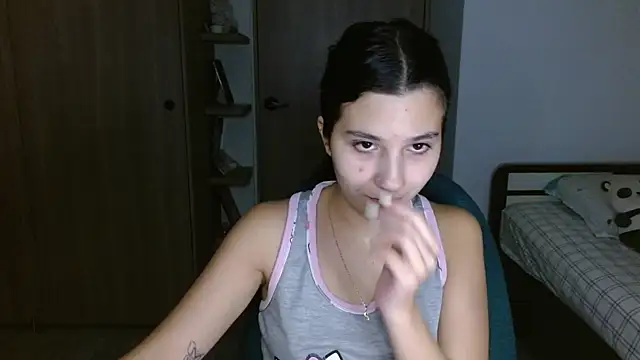 mia  lopez  online show from 04/02/26, 04:08