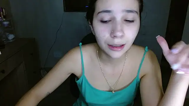 Snapshot of mia__lopez_ chatting on 07/21/26, 04:25 mia lopez online show from 07/21/26, 04:25