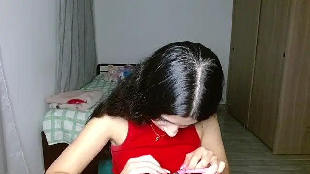 Snapshot of mia__lopez_ chatting on 10/18/25, 01:40 mia lopez online show from 10/18/25, 01:40