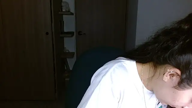 mia  lopez  online show from 05/09/26, 04:49