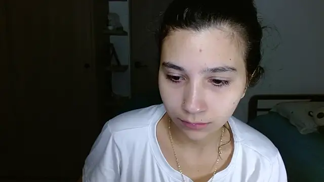 mia  lopez  online show from 02/18/26, 04:54