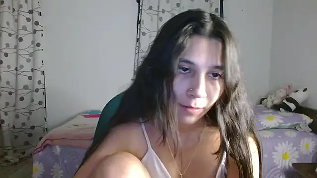 Snapshot of mia__lopez_ chatting on 03/11/25, 11:47 mia lopez online show from 03/11/25, 11:47