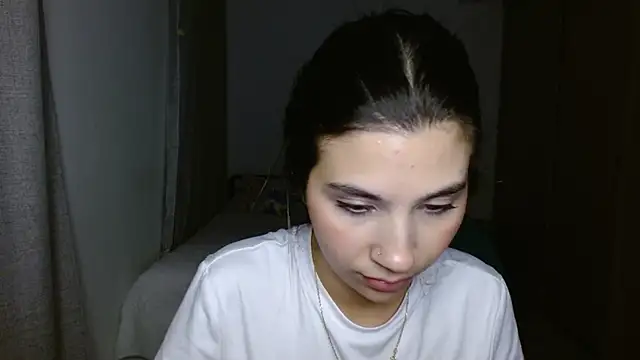 mia  lopez  online show from 11/15/25, 01:20