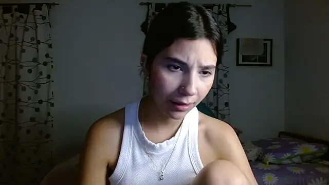 Snapshot of mia__lopez_ chatting on 02/03/25, 11:47 mia lopez online show from 02/03/25, 11:47