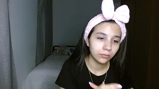 mia  lopez  online show from 11/13/25, 04:16