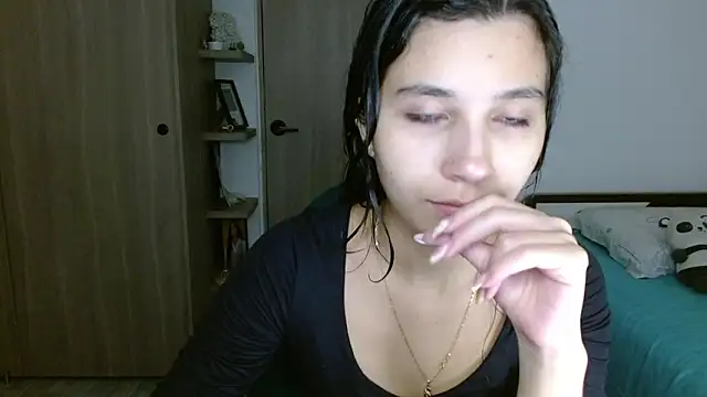 mia  lopez  online show from 02/15/26, 08:52
