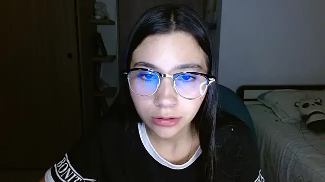 mia  lopez  online show from 03/18/26, 02:37