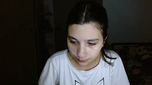 mia  lopez  online show from 05/17/26, 04:56