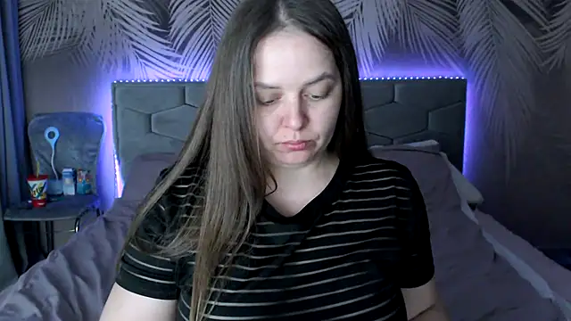 Snapshot of uliastar chatting on 03/19/25, 09:06 uliastar online show from 03/19/25, 09:06